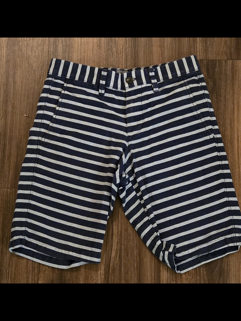 GAP Classic Khakis Shorts